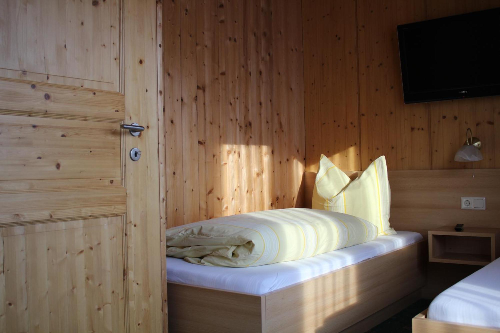 Haus Schoenleiten Wagrain Bilik gambar